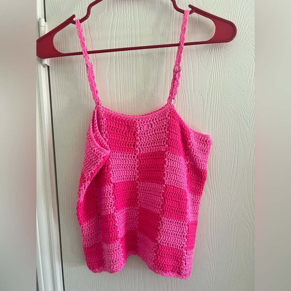 Pink Lily Crochet Top Size Medium